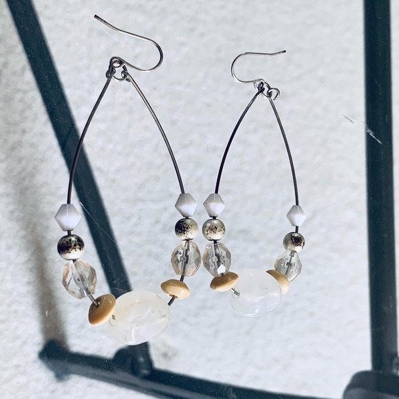 Multi-Stone Hoop Earrings - Picture 2 of 3